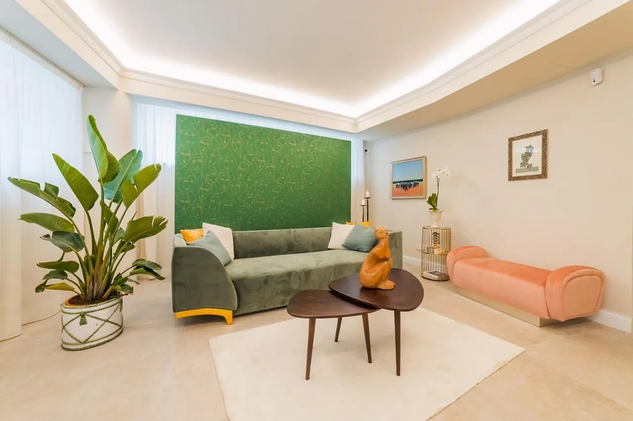 Naxi Suites Taormina Aparthotel