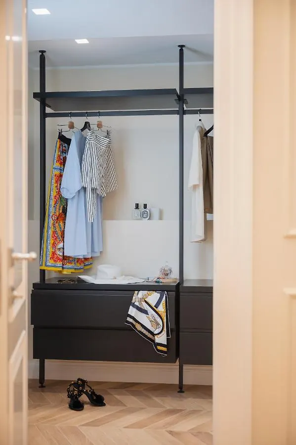 公寓式酒店 Naxi Suites 陶尔米纳